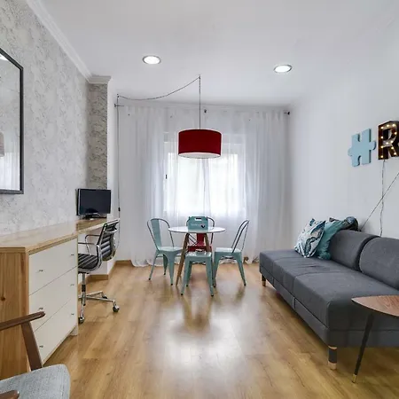 Stunning 1 Bed Apt W/decorated Int Nr Ajuda * Lissabon